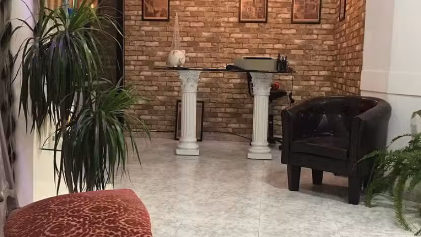 Peluquer&iacute;a & Microblading Amparo Conde