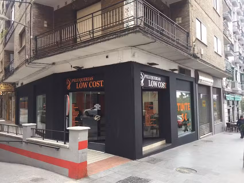 Peluquer&iacute;a Milano Cosmetics (Av.Madrid)