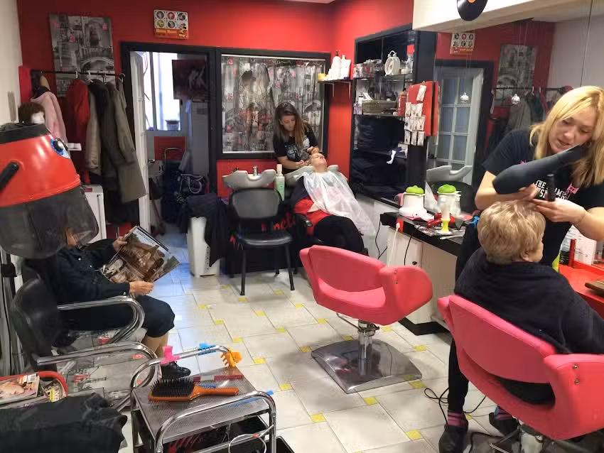 Peluquer&iacute;a Ni al Pelo