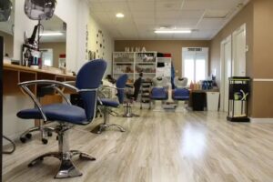 PELUQUERIA NINA
