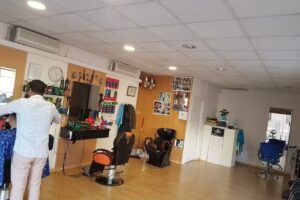 PELUQUERIA OMAR