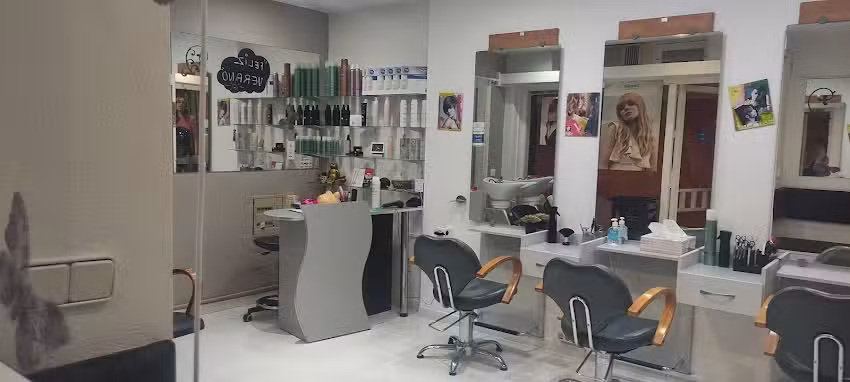 PELUQUERIA PARIS &ndash; IBIZA