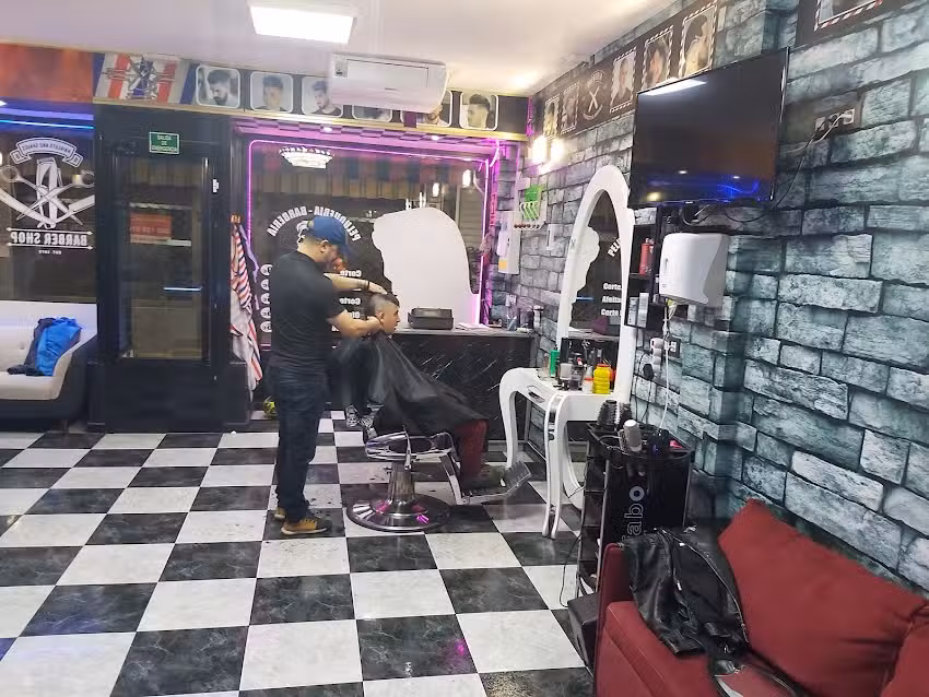 Peluquería Salma Barber Shop