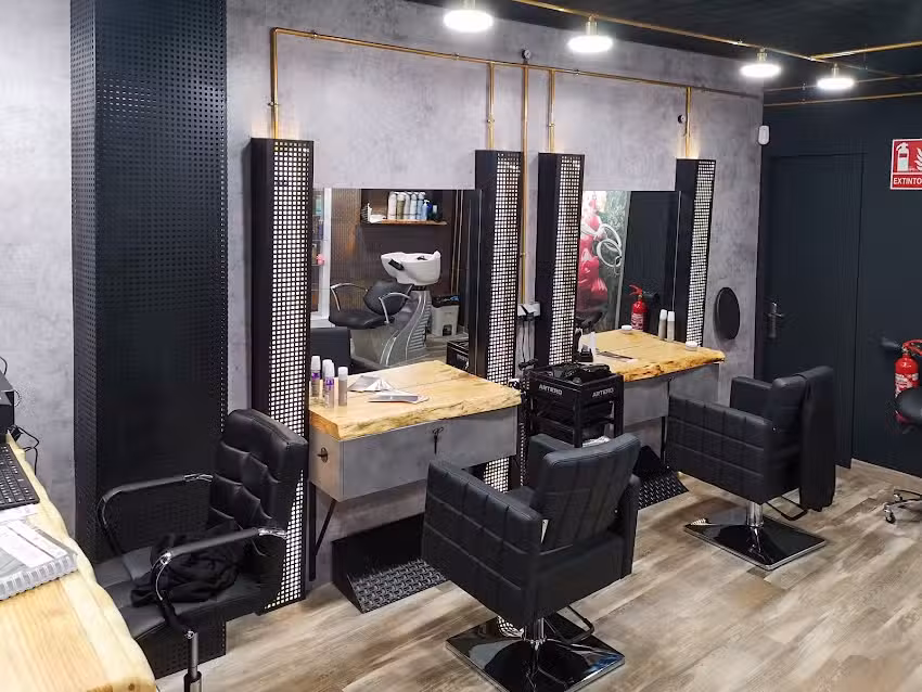 Peluquer&iacute;a Sal&oacute;n CN 22