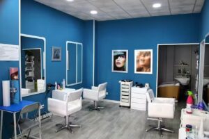 PELUQUERIA UNISEX CACERES TEJOS – ESTILISTAS