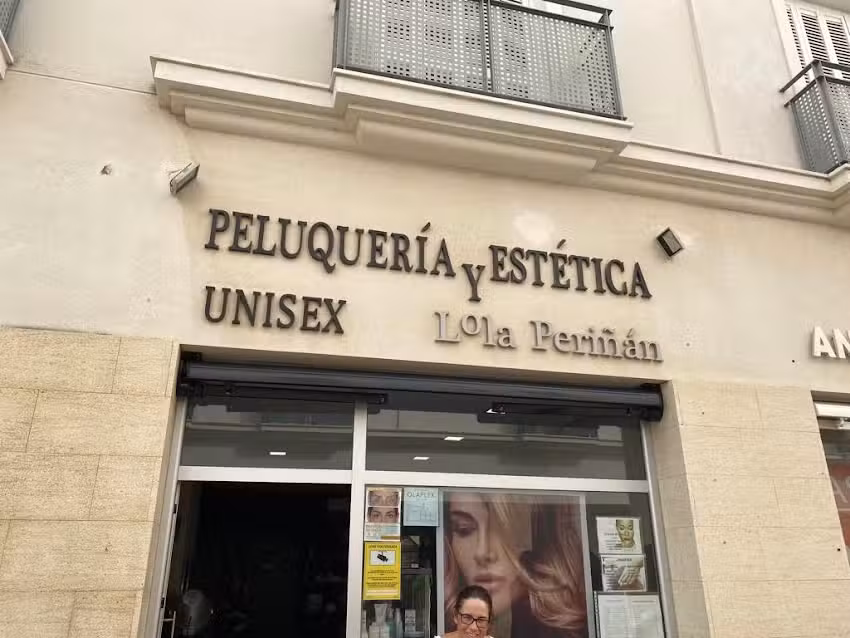 Peluquer&iacute;a unisex LOLA PERI&Ntilde;AN