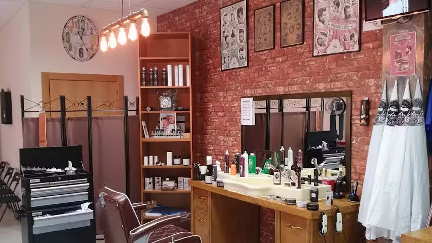 Peluquer&iacute;a y Barber&iacute;a Diego Alarc&oacute;n