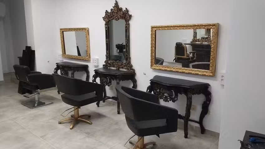 Peluquer&iacute;a y Barber&iacute;a M.Moreno Peluquero (Santa &Uacute;rsula)