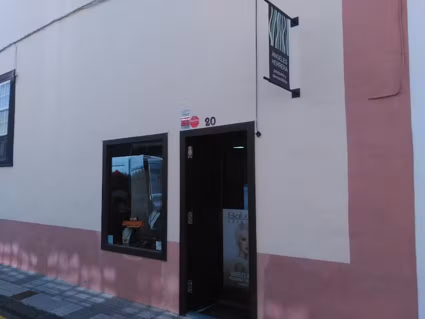 Peluquer&iacute;a y dermoest&eacute;tica &Aacute;ngeles Herrera