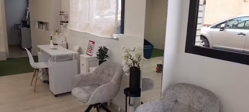 Peluqueria y Est&eacute;tica A & A