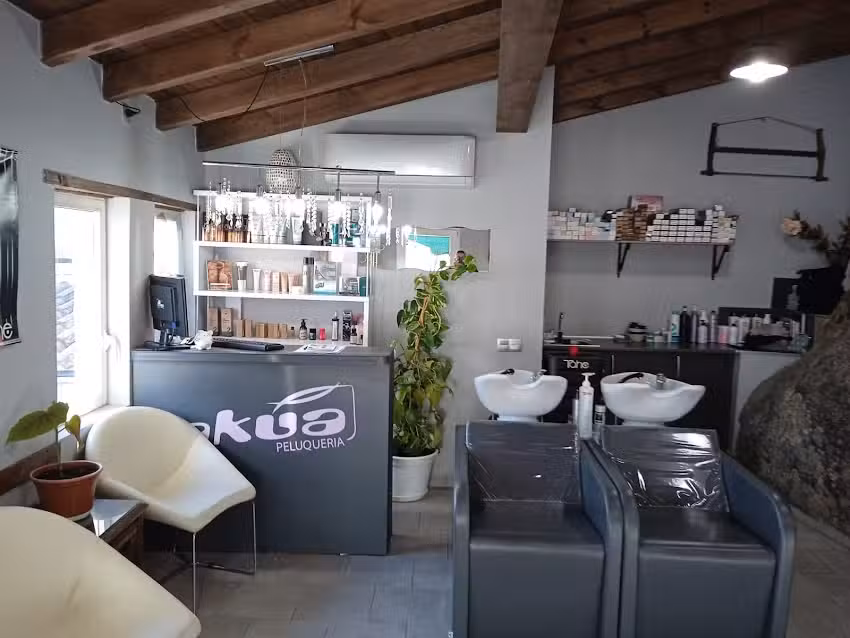 Peluquería y Estética Akua