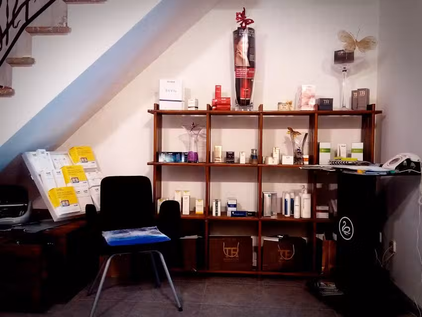 Peluqueria y Estética Aromes