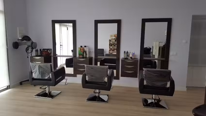 Peluquer&iacute;a y Est&eacute;tica Casco Antiguo