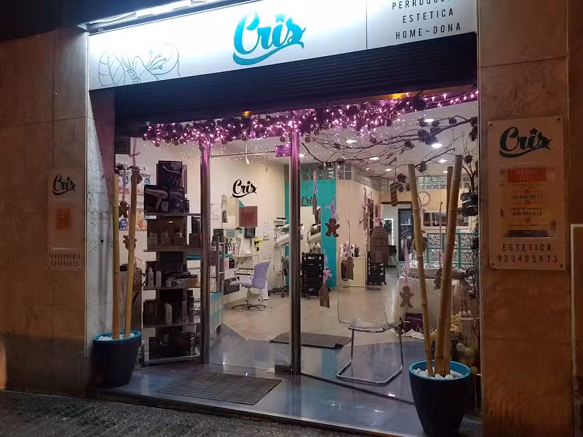 Peluquer&iacute;a y est&eacute;tica Cris