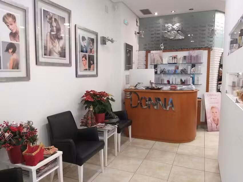 Peluqueria y Est&eacute;tica Donna. Sal&oacute;n de belleza