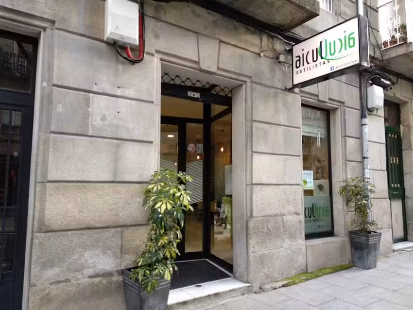 Peluquer&iacute;a y est&eacute;tica en Vigo Aicul.Estilistas