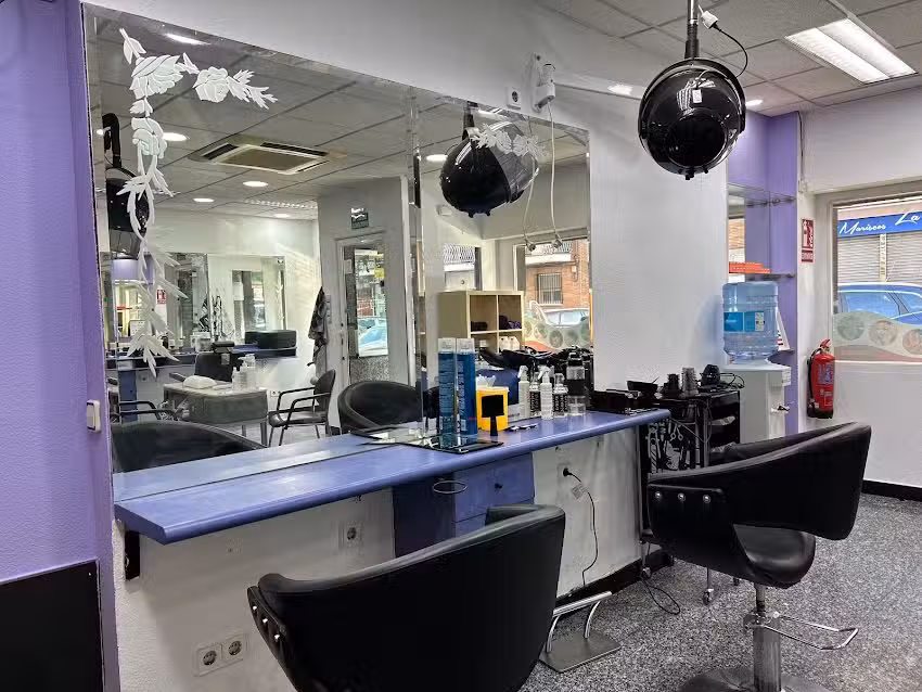 Peluquer&iacute;a Y Estetica Estilo & Glamour