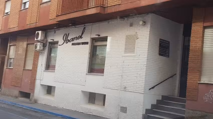 PELUQUER&Iacute;A Y ESTETICA IBANEL