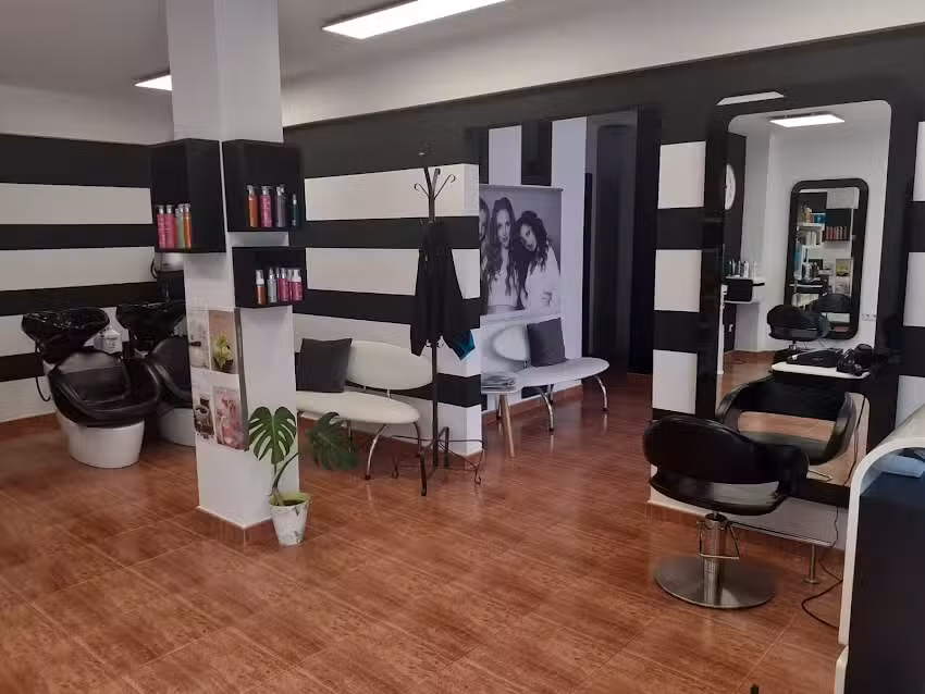 Peluquer&iacute;a y Est&eacute;tica M&oacute;nica S&aacute;nchez
