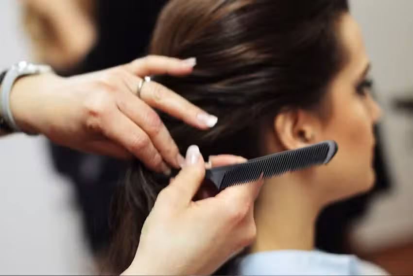 Peluquer&iacute;a y est&eacute;tica TrendyLook Valencia