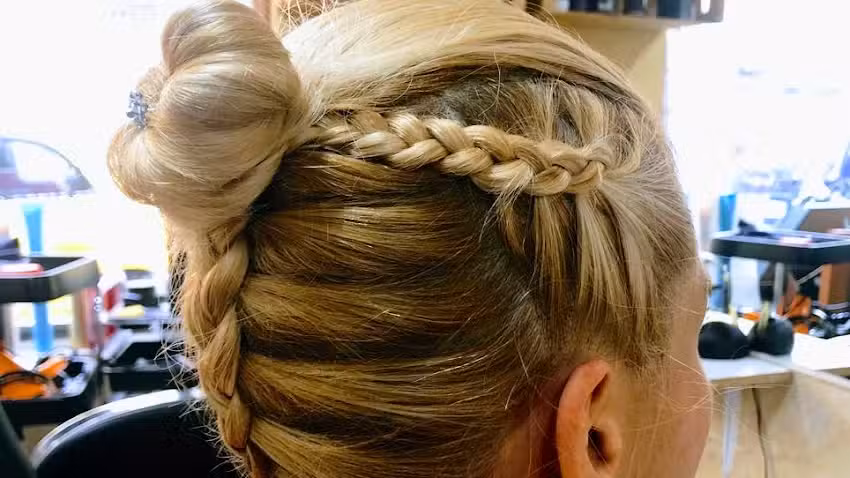 Peluquer&iacute;a Y Est&eacute;tica Unisex Ana