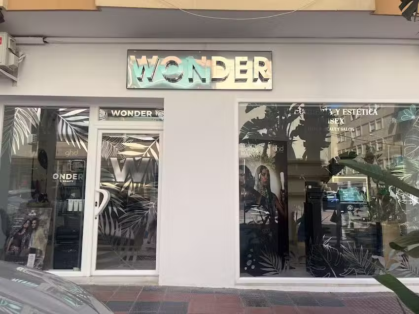 Peluqueria y Est&eacute;tica Wonder