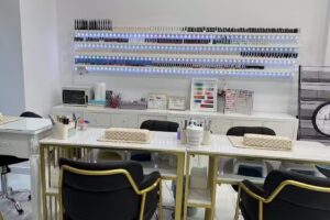 Peluqueria y uñas