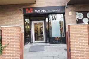 PELUQUERIAS MAGNA SL