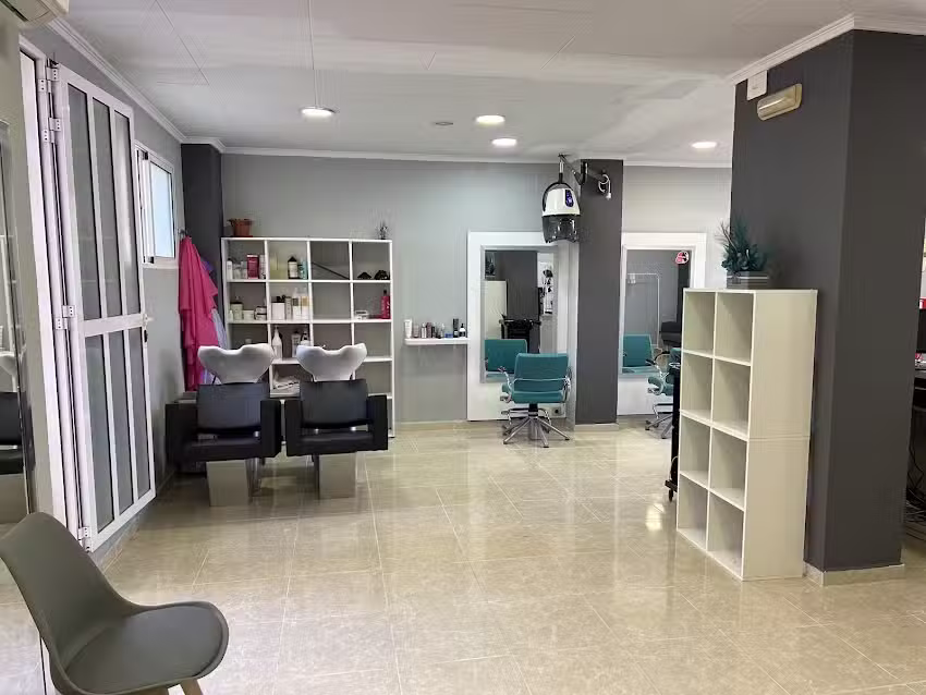 Pilar Cervera Peluqueros