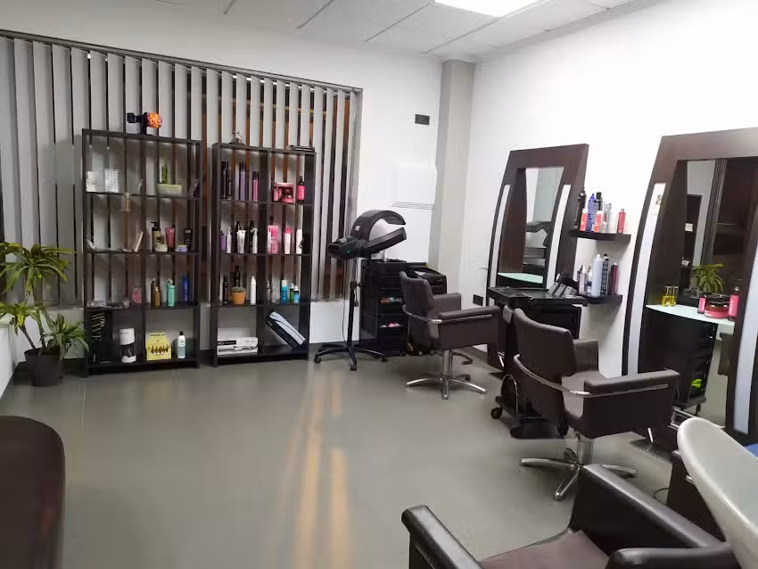 Poyatos Peluqueros