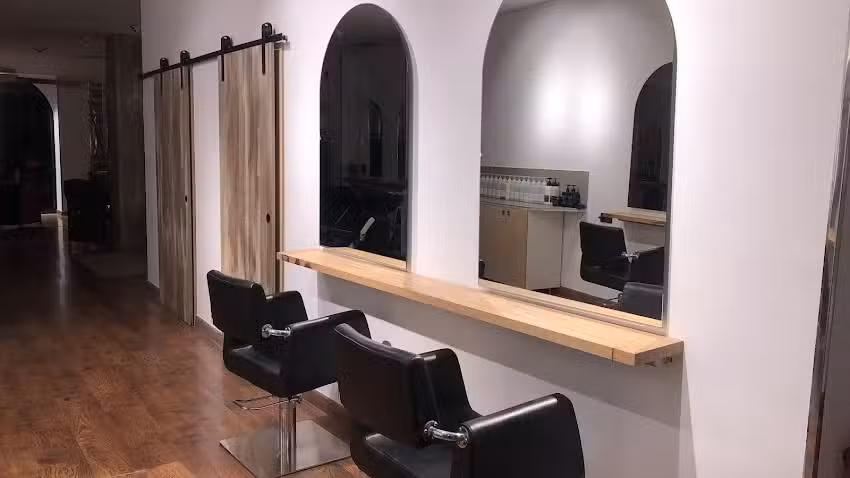 Que Enredos Peluqueros