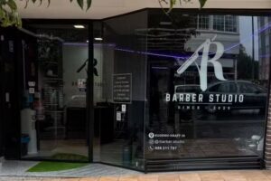 R BARBER STUDIO
