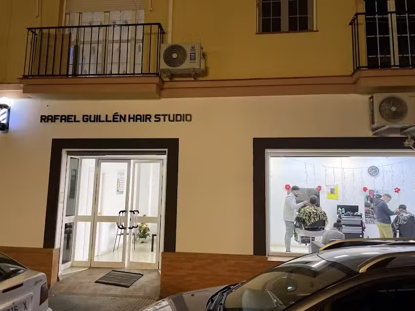 RAFAEL GUILLÉN HAIR STUDIO
