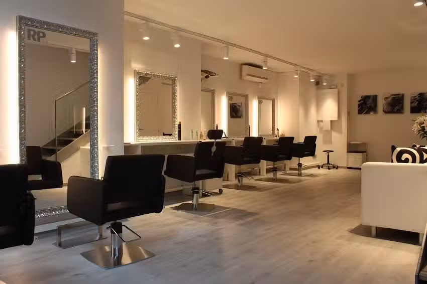 Raffel Pag&egrave;s | Peluquer&iacute;a Barcelona | C/Proven&ccedil;a