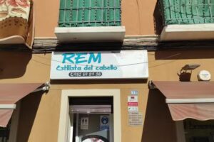 REM ESTILISTA DEL CABELLO