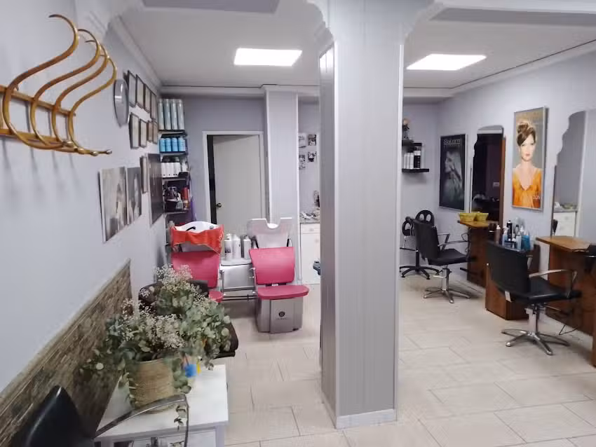 Reme Serrano, Peluqueria mujer – hombre