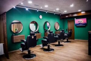 REVOLUTION | Barber | Salon | Nails – Sagrera