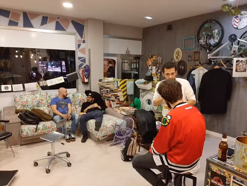 Reyes BarberShop