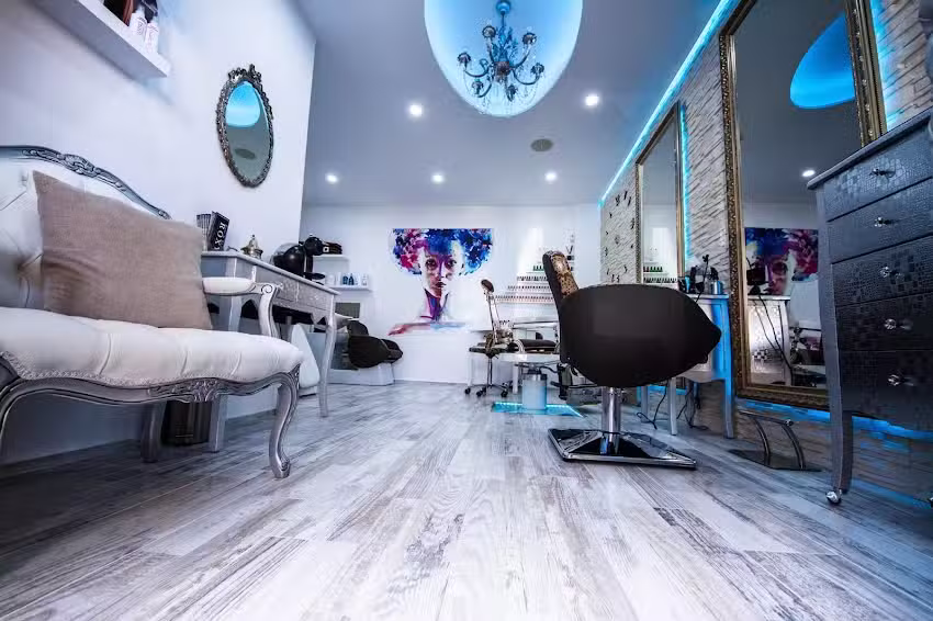 Roxy Hair & Beauty