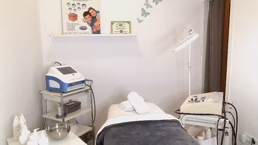 Sal&oacute;n Alicia Alba Est&eacute;tica y Peluquer&iacute;a