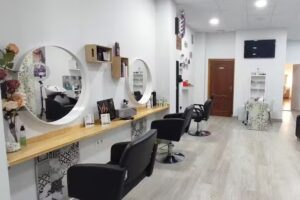 Salón de Belleza Mari Hornos