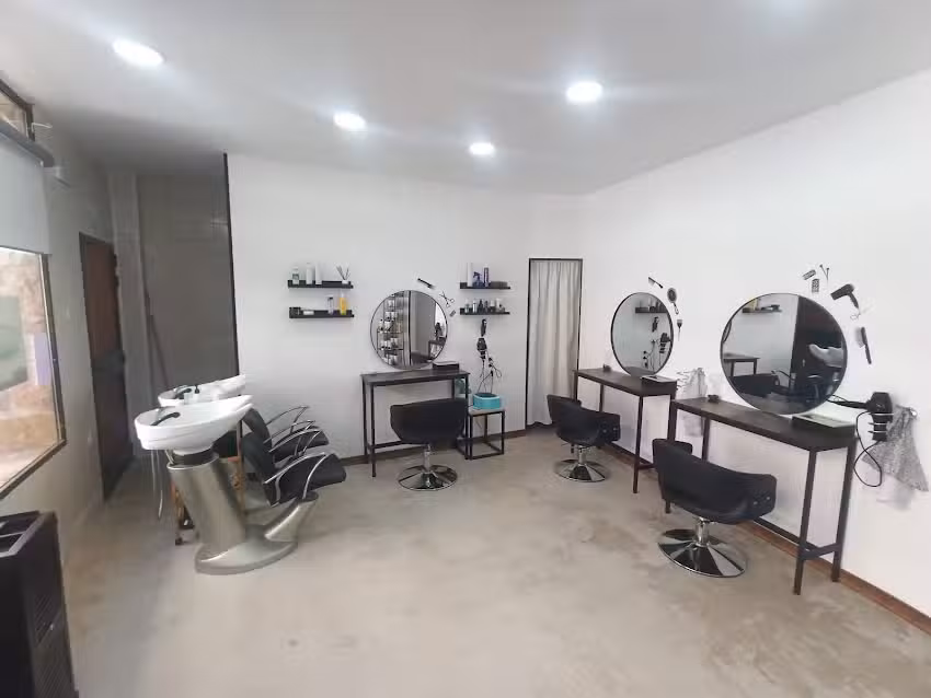Salon de Peluquer&iacute;a Almudena JS