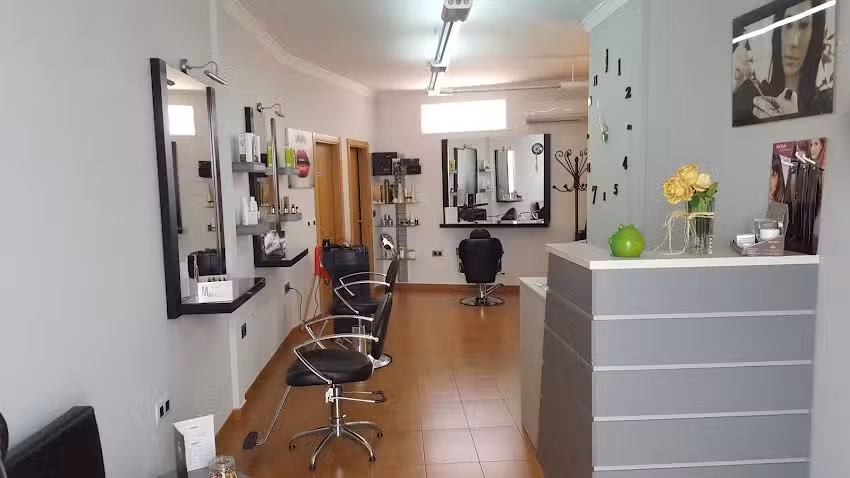 Sal&oacute;n De Peluquer&iacute;a K&rsquo;Bellos