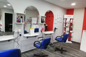 Salón de Peluquería MAROY