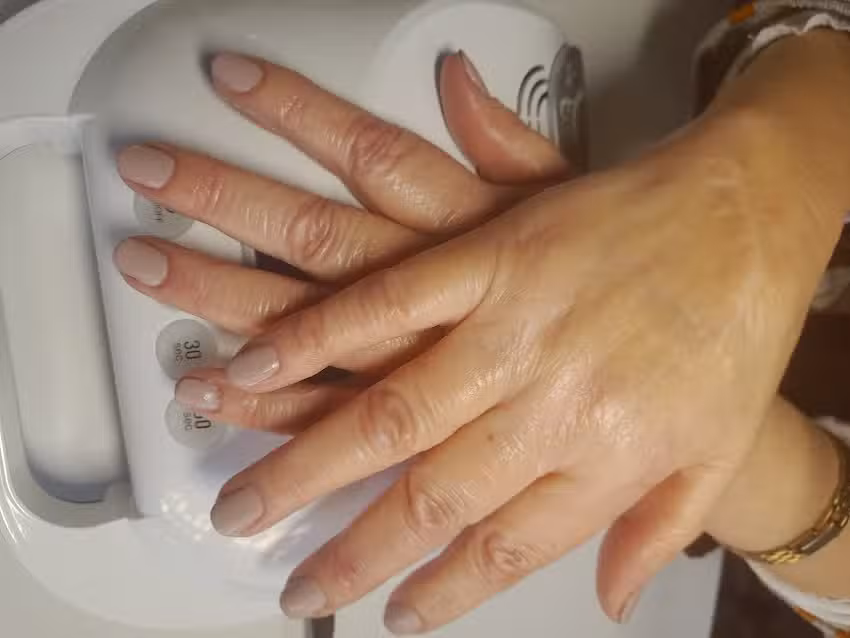 Salón Lucia. Peluquería, Estética, Depilación, Osteopatía, Masaje Deportivo, Acupuntura, Medicina Natural.