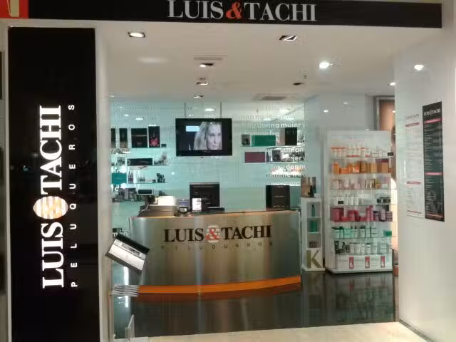 Sal&oacute;n Luis & Tachi &ndash; El Corte Ingles Badajoz