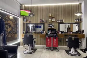 SALON PALOMINO