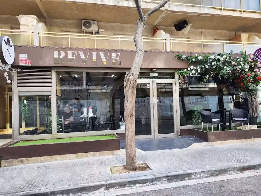 Salón Revive