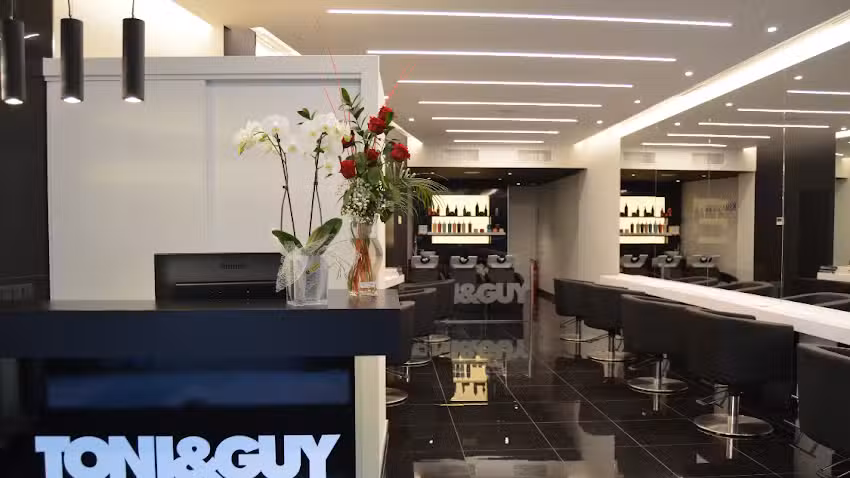 Sal&oacute;n TONI&GUY &ndash; Salamanca