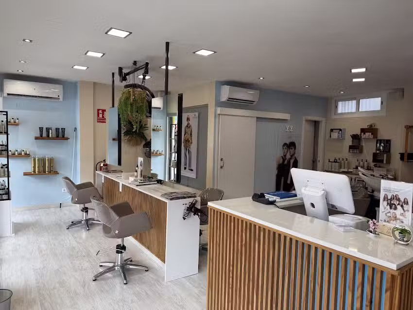 Salón Vanesa Cuesta